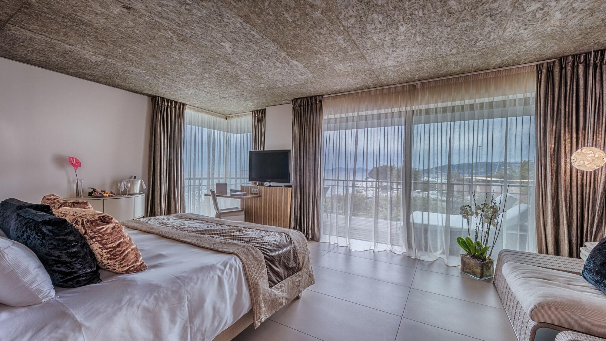 Cap D'Antibes Beach Hotel Juan-les-Pins Rom bilde